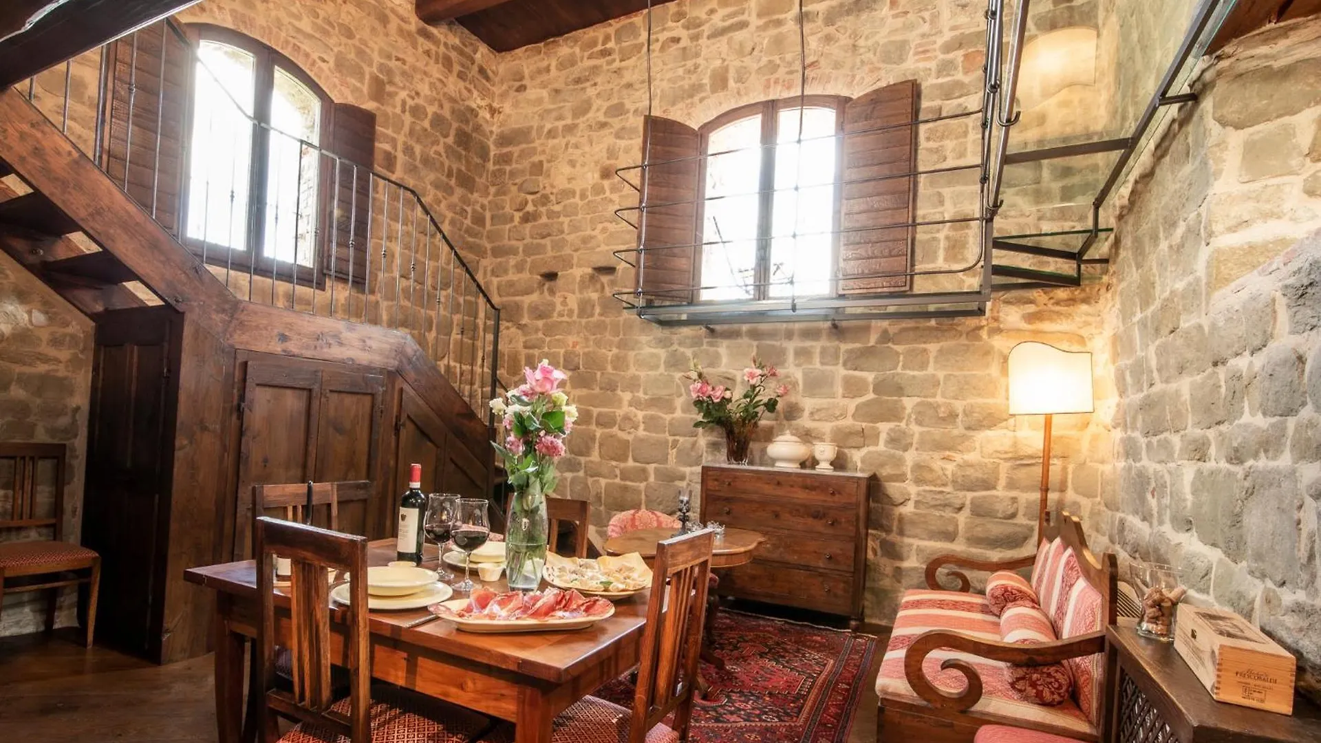 Medieval Tower Lungarno Your Wedding In Tuscany location